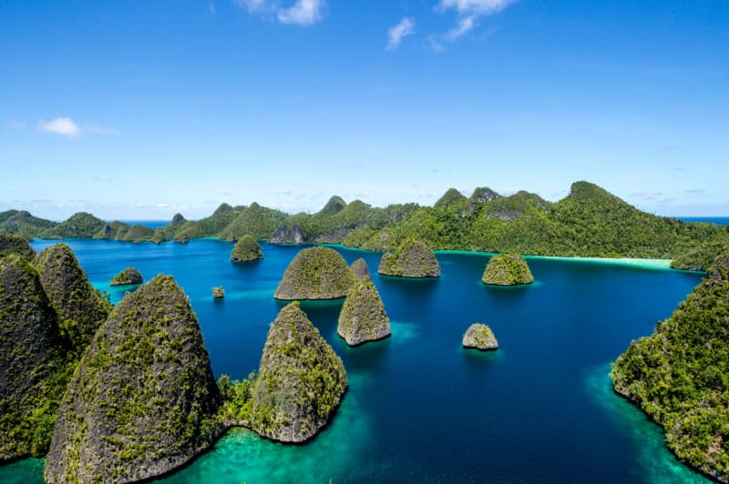 Advanced underwater networks